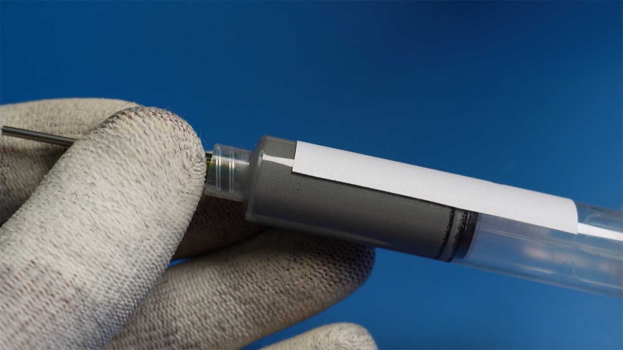 solder paste in syringe
