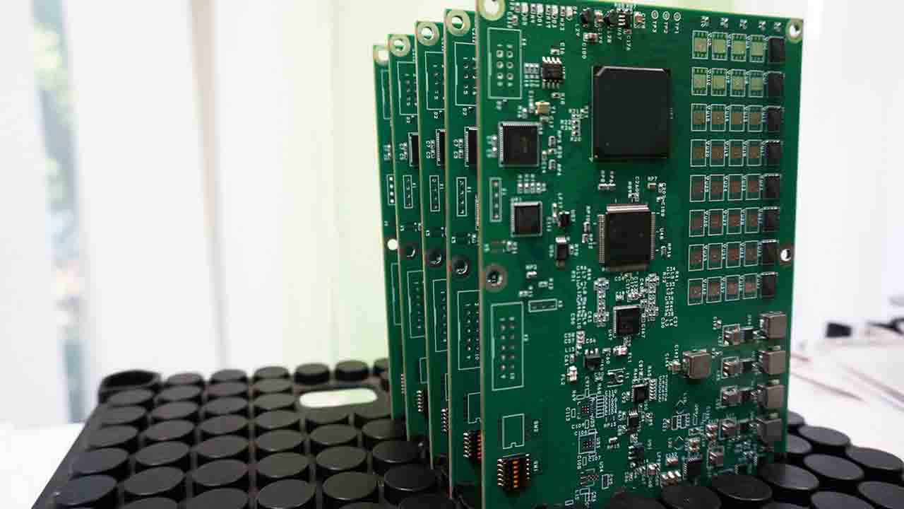 Repair of a non-standard industrial PCB